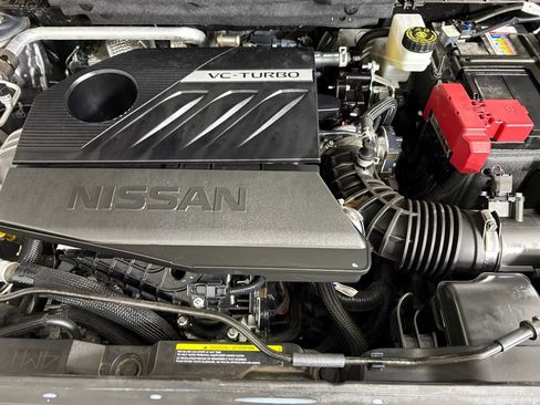 Used 2024 Nissan Rogue SV image 41