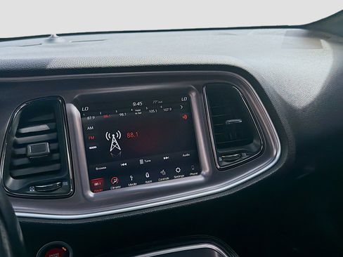 Used 2019 Dodge Challenger SRT Hellcat Redeye image 12