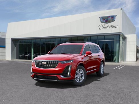 Used 2025 Cadillac XT6 Luxury image 9