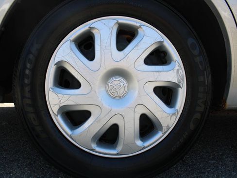 Used 2002 Toyota Corolla LE FWD image 20