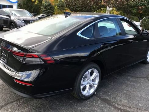 New 2025 Honda Accord LX image 9