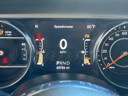 Used 2021 Jeep Wrangler Unlimited Sahara image 32