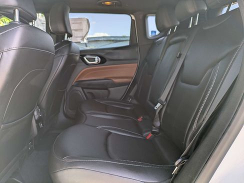 Used 2025 Jeep Compass Limited AWD/4WD image 18