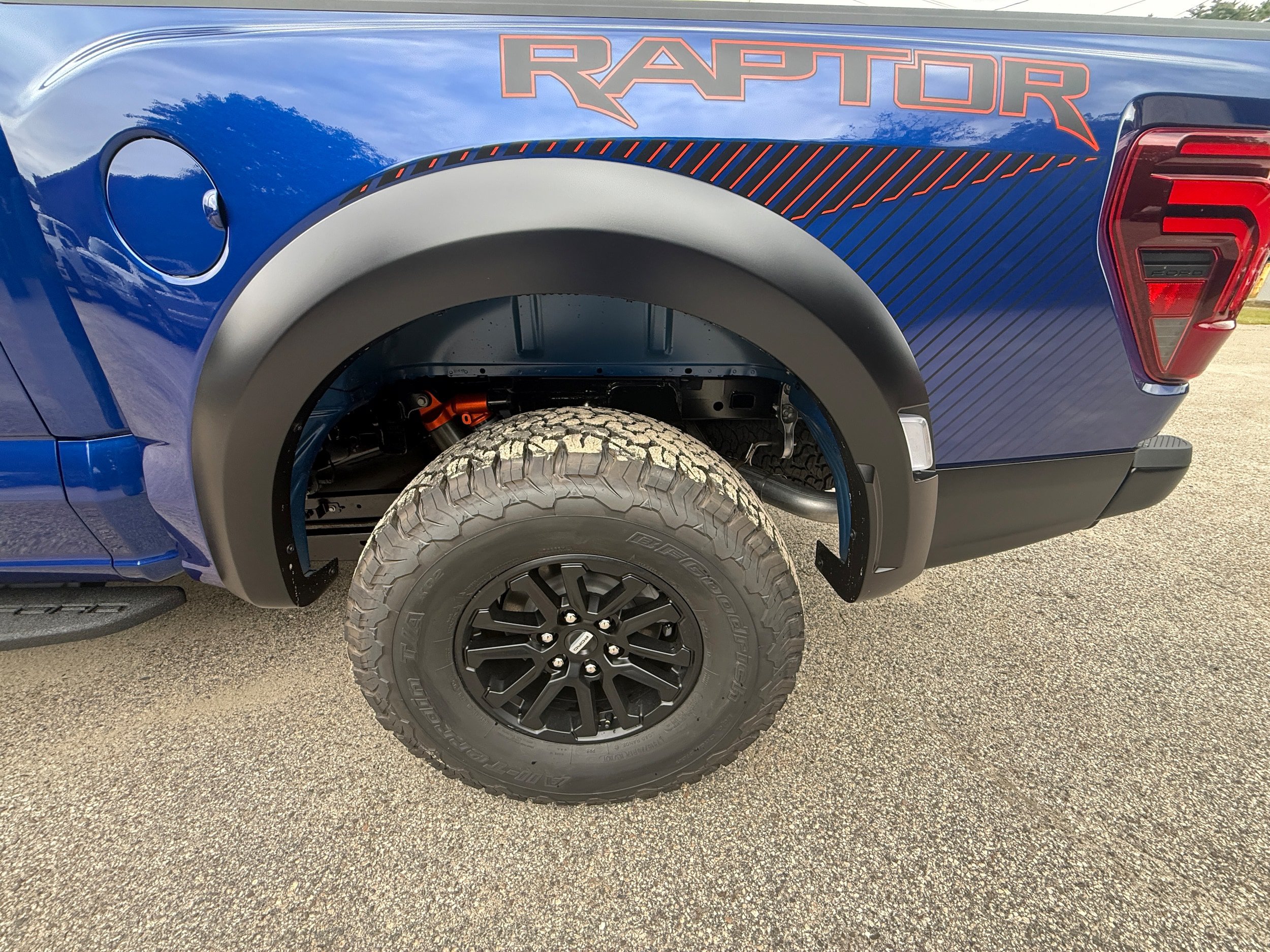 New 2026 Ford F150 Raptor AWD/4WD image 9