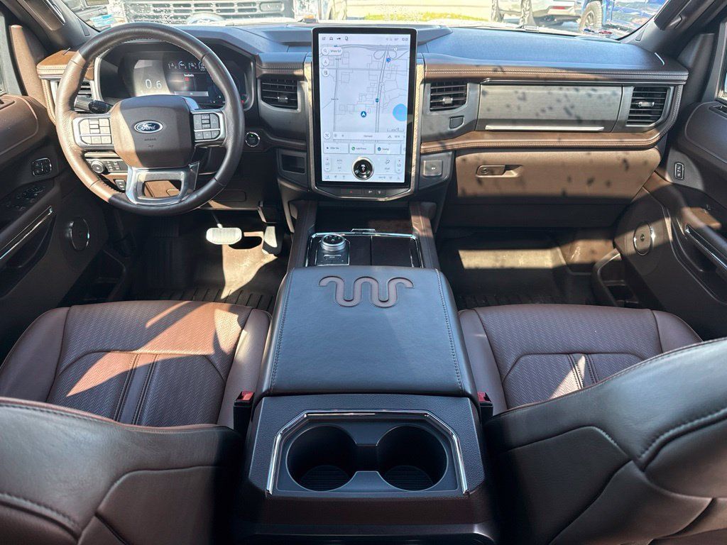 Used 2022 Ford Expedition King Ranch RWD image 11