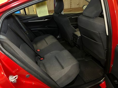 Used 2025 Toyota Camry LE FWD image 17