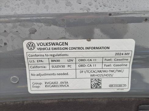 Used 2024 Volkswagen Jetta GLI 40th Anniversary Edition FWD image 15