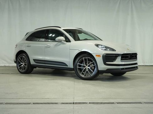 New 2025 Porsche Macan image 9