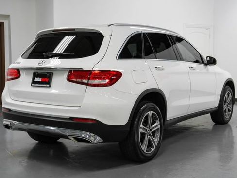 Used 2019 Mercedes-Benz GLC 300 w/ Premium Package image 8