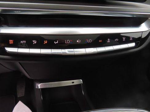 Used 2024 Cadillac Lyriq Tech AWD/4WD image 34