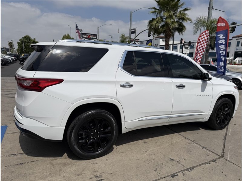 Used 2020 Chevrolet Traverse Premier FWD image 61