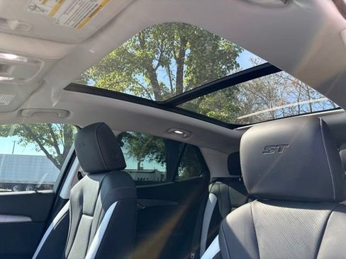 New 2026 Buick Envision Sport Touring AWD/4WD image 17