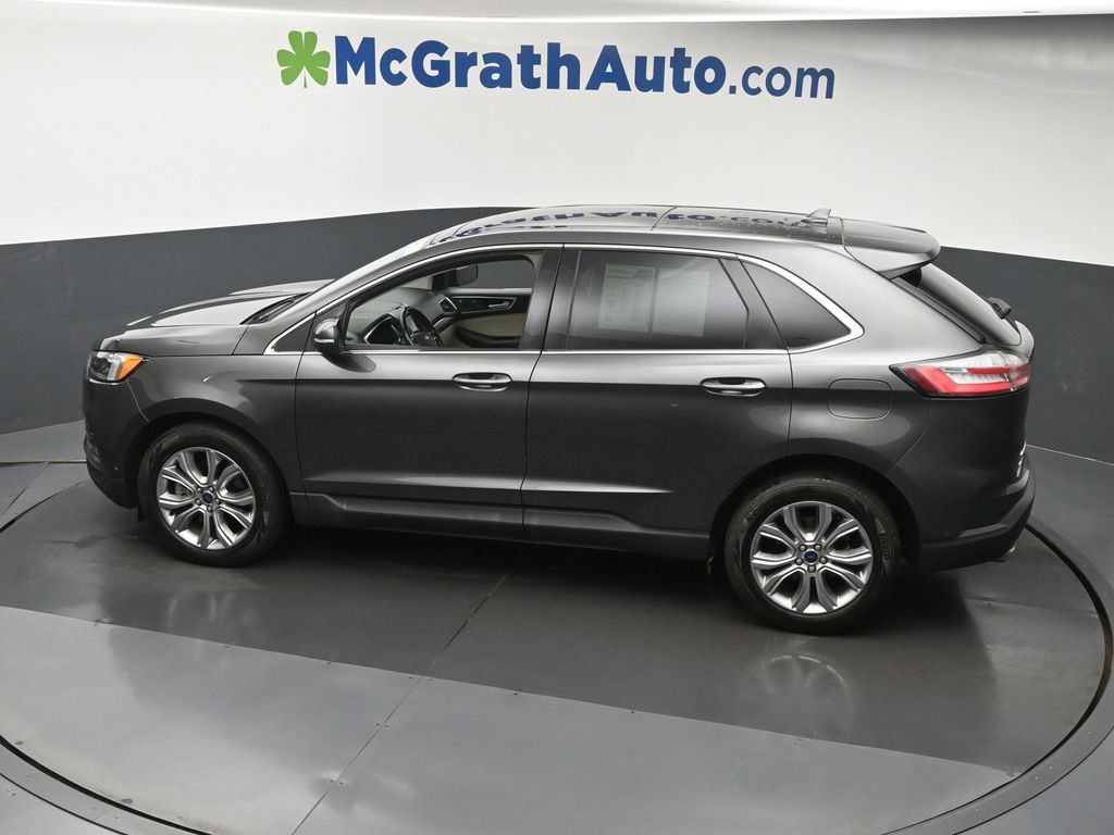 Used 2019 Ford Edge Titanium w/ Equipment Group 301A AWD/4WD image 25
