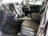 Used 2022 Toyota 4Runner SR5 Premium image 4