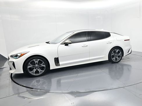 Used 2020 Kia Stinger GT-Line w/ Sun & Sound Package AWD/4WD image 4
