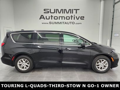 Used 2024 Chrysler Pacifica Touring-L