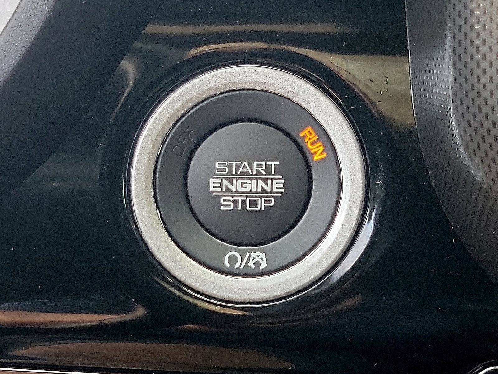 Used 2025 RAM 1500 Limited AWD/4WD image 15