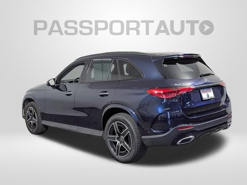 Used 2023 Mercedes-Benz GLC 300 4MATIC image 3