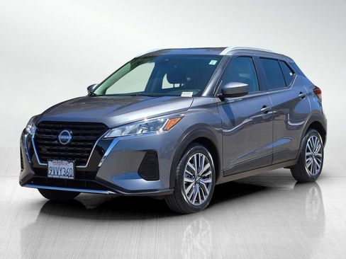 Used 2024 Nissan Kicks SV FWD image 9