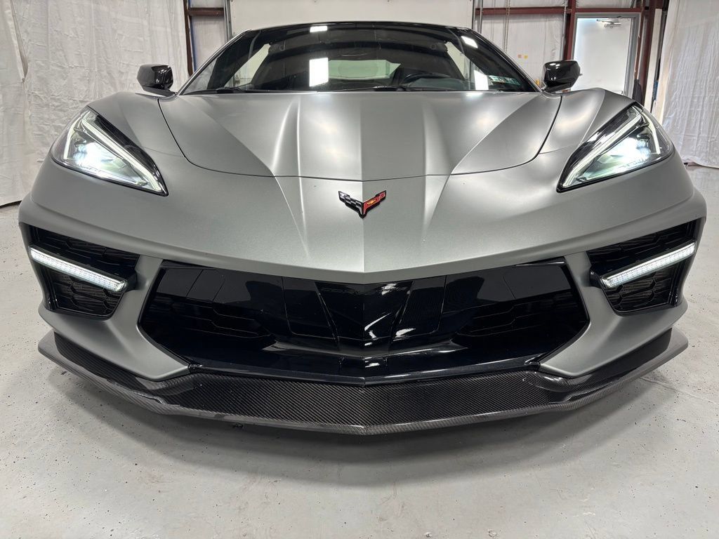 Used 2022 Chevrolet Corvette Stingray Coupe w/ Z51 Performance Package RWD image 2
