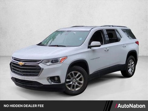 Used 2020 Chevrolet Traverse LT FWD image 1