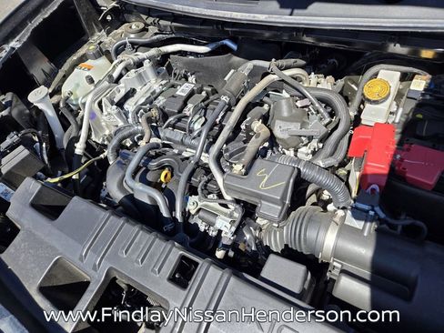 Used 2025 Nissan Kicks SR FWD image 19
