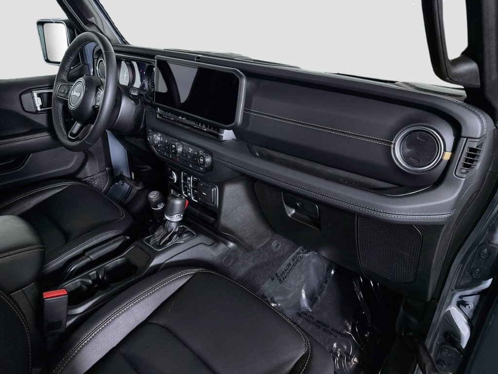Used 2025 Jeep Gladiator Sport AWD/4WD image 26
