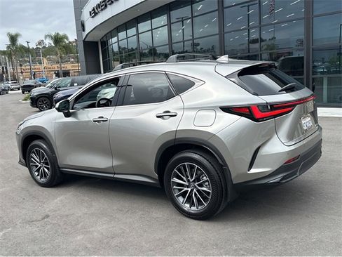 Certified 2025 Lexus NX 350h AWD w/ Accessory Package (2T) image 4