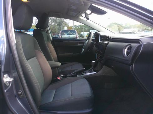 Used 2019 Toyota Corolla LE image 19