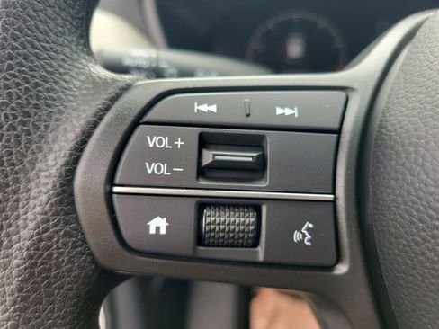 New 2026 Honda HR-V LX image 31