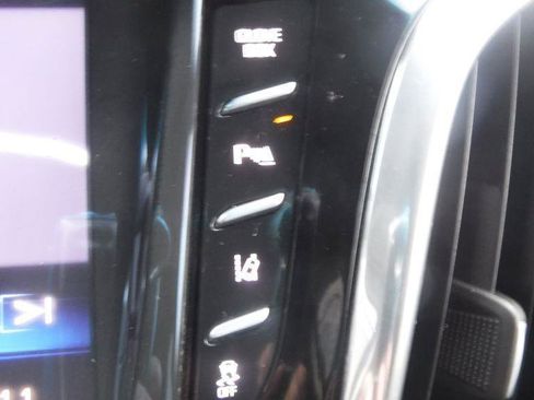 Used 2015 Cadillac Escalade Premium AWD/4WD image 22
