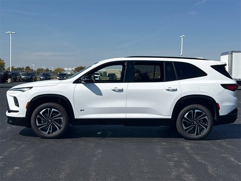 New 2026 Buick Enclave Sport Touring w/ Power Package image 5