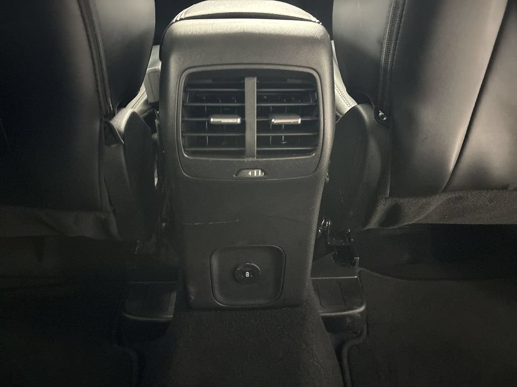 Used 2025 Ford Escape Platinum AWD/4WD image 23
