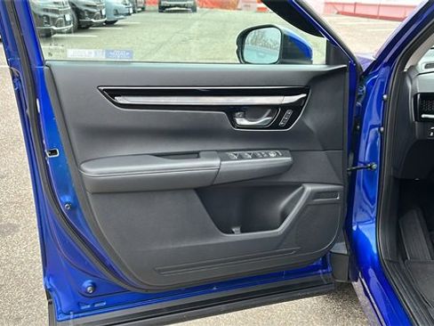 Used 2024 Honda CR-V EX-L image 8