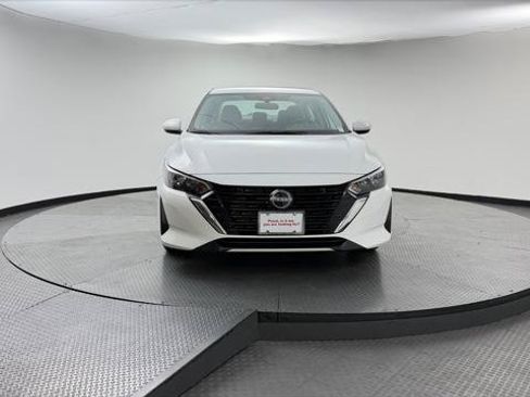 Used 2025 Nissan Sentra S FWD image 12