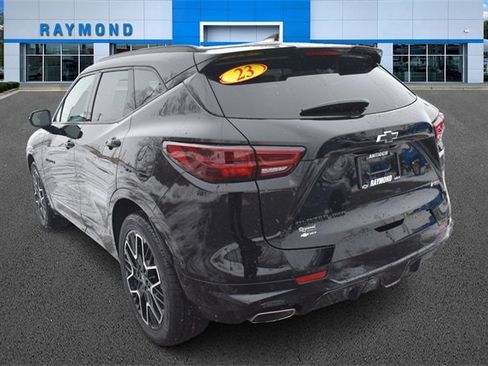 Certified 2023 Chevrolet Blazer RS w/ Driver Confidence II Package image 5