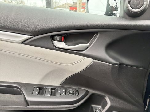 Used 2020 Honda Civic EX image 12