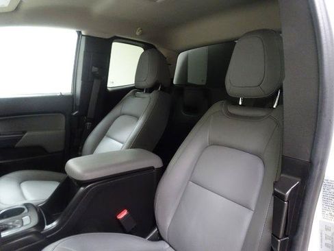 Used 2022 Chevrolet Colorado W/T w/ WT Convenience Package RWD image 27