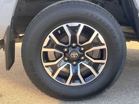 Used 2020 Toyota Tacoma TRD Sport w/ TRD Premium Sport Package image 11