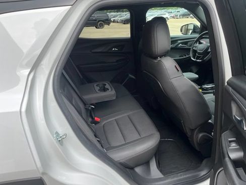Used 2023 Chevrolet TrailBlazer RS w/ Convenience Package FWD image 14