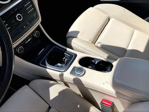 Used 2016 Mercedes-Benz GLA 250 image 16