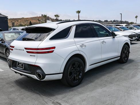 Used 2022 Genesis GV70 3.5T Sport AWD/4WD image 4
