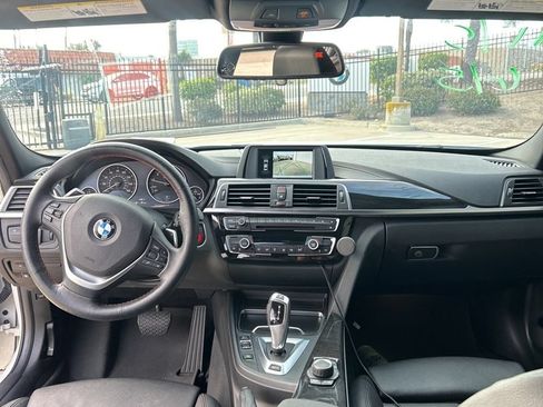Used 2018 BMW 330e RWD image 7