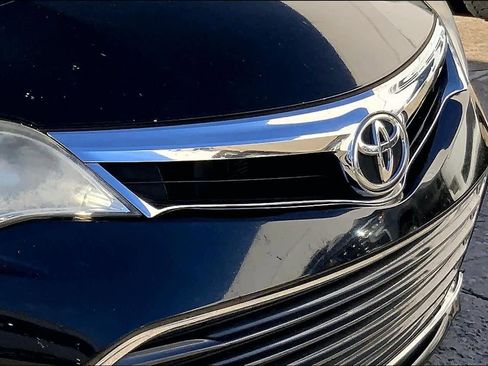 Used 2013 Toyota Avalon XLE image 26