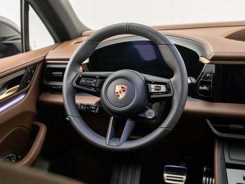 New 2025 Porsche Macan 4S Electric image 12