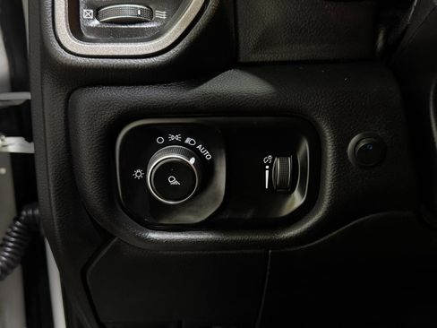 Used 2021 RAM 2500 Tradesman AWD/4WD image 28