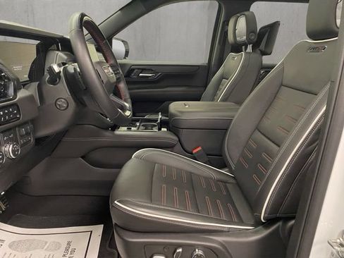 Used 2025 GMC Yukon XL AT4 Ultimate AWD/4WD image 12