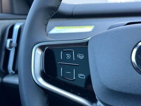 New 2026 Volvo EX30 Plus w/ Protection Package Premier image 17