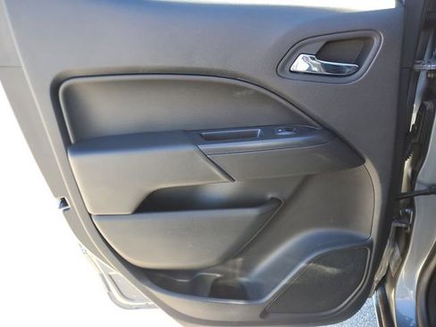 Used 2020 Chevrolet Colorado LT image 13