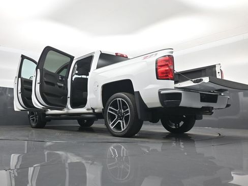 Used 2017 Chevrolet Silverado 1500 LT w/ LPO, Black Pack image 62